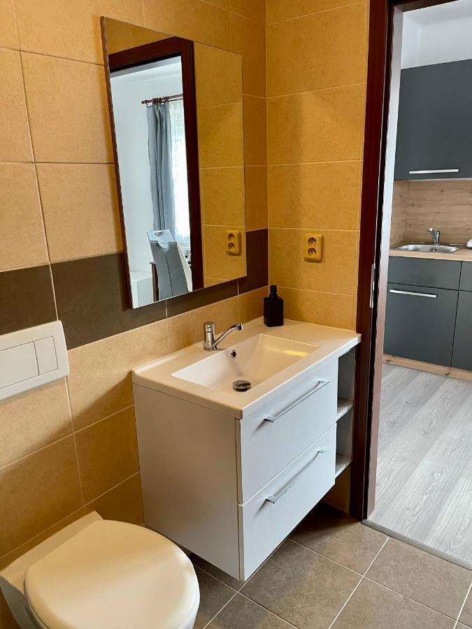 Jenisovice  Apartmany Marjanka מראה חיצוני תמונה